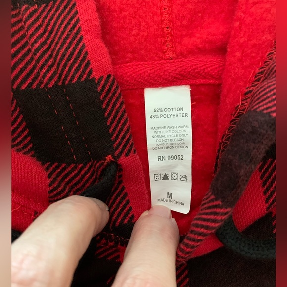 Disney Themed Christmas Sweatshirt Size Med Worn One Time Only Great for 🎄 - Picture 7 of 8